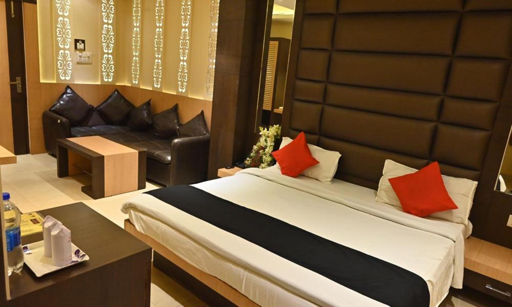 Hotel Royal Cottage Kanpur Eksteriør billede