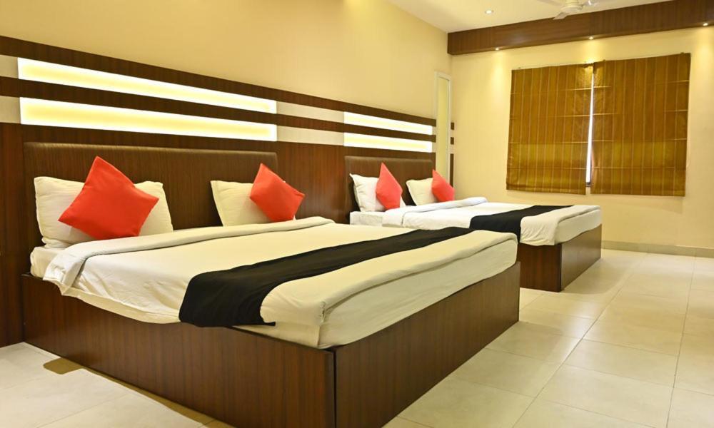 Hotel Royal Cottage Kanpur Eksteriør billede