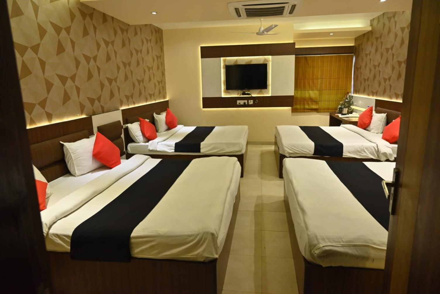 Hotel Royal Cottage Kanpur Eksteriør billede